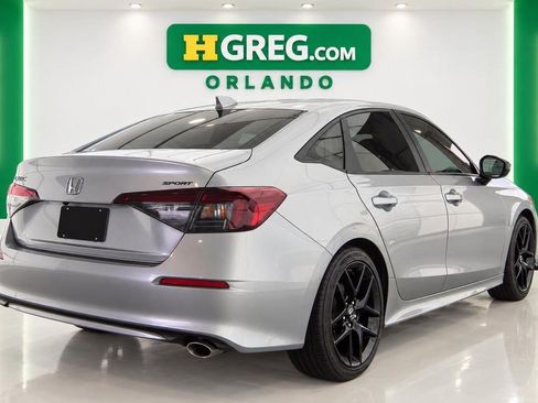 Used 2025 Honda Civic Sport image 6