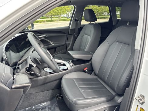 Certified 2025 Audi Q5 Premium w/ Convenience Package AWD/4WD image 21
