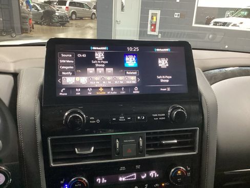 Certified 2023 Nissan Armada Platinum w/ Captain's Chairs Package AWD/4WD image 3