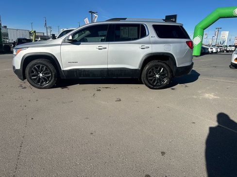 Used 2017 GMC Acadia SLT image 7