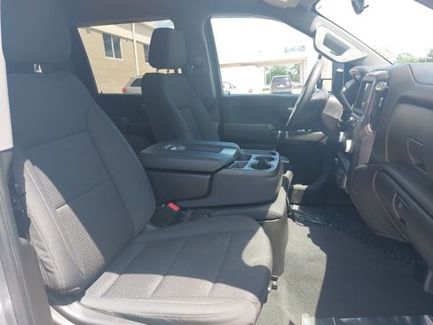 Used 2024 GMC Sierra 2500 Pro AWD/4WD image 9