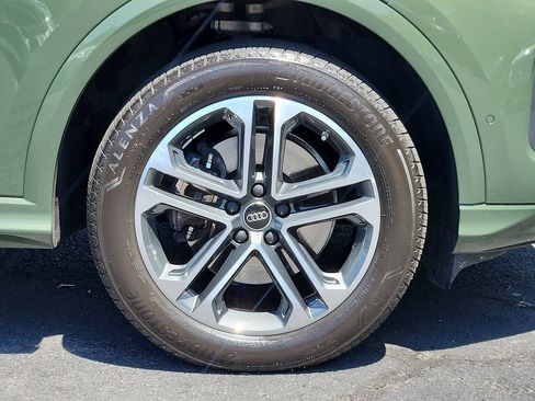 Certified 2025 Audi Q5 Premium w/ Convenience Package AWD/4WD image 14