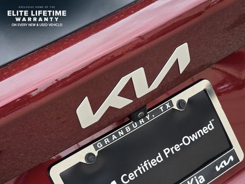 Certified 2025 Kia Sorento S FWD image 8