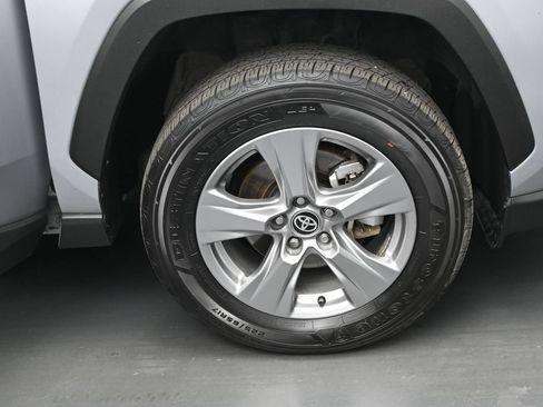 Certified 2025 Toyota RAV4 LE AWD/4WD image 34
