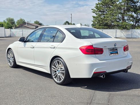 Used 2018 BMW 340i xDrive Sedan AWD/4WD image 4