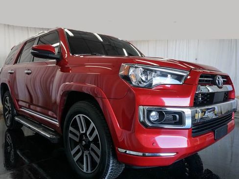 Used 2021 Toyota 4Runner Limited AWD/4WD image 2