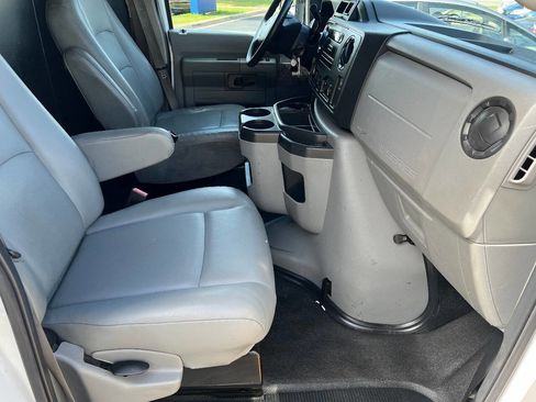 Used 2014 Ford E-150 and Econoline 150 w/ Commercial Cargo Van Package image 22