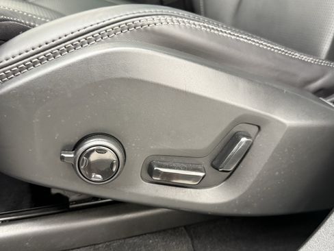 Certified 2023 Volvo XC90 B6 Ultimate w/ Protection Package Premier AWD/4WD image 29