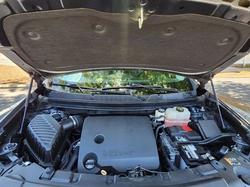 Used 2019 Chevrolet Traverse LT FWD image 20