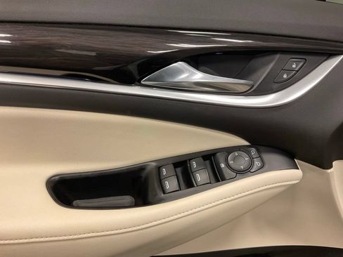 Used 2023 Buick Enclave Essence w/ Experience Buick Package AWD/4WD image 12