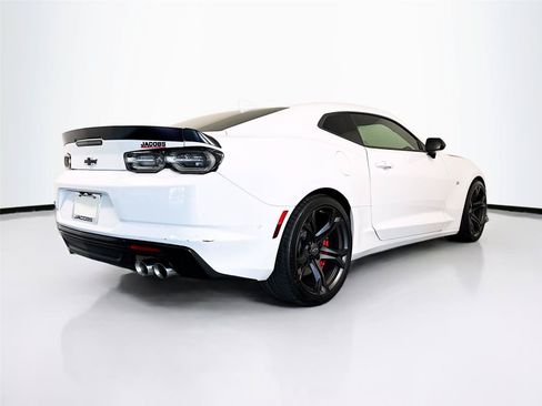 Used 2023 Chevrolet Camaro SS RWD image 18