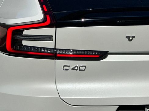 Used 2023 Volvo C40 P8 Recharge Ultimate w/ Protection Package Premier AWD/4WD image 34