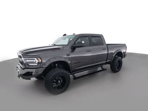 Used 2019 RAM 2500 Laramie w/ Night Edition AWD/4WD image 9