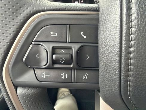 Used 2026 Toyota 4Runner SR5 AWD/4WD image 30