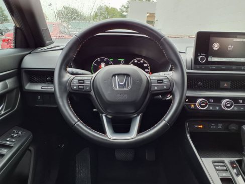 Used 2025 Honda CR-V Sport image 14