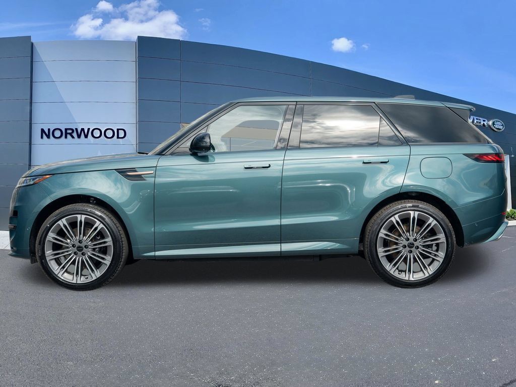New 2026 Land Rover Range Rover Sport Dynamic SE AWD/4WD image 7