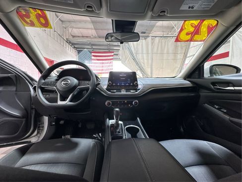 Used 2023 Nissan Altima 2.5 SV FWD image 20