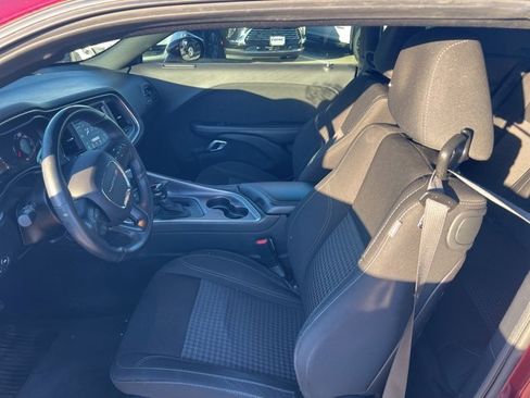 Used 2018 Dodge Challenger R/T w/ Driver Convenience Group image 6