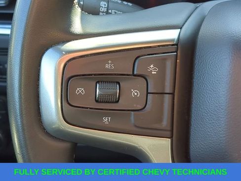 Used 2024 Chevrolet Suburban LT image 26