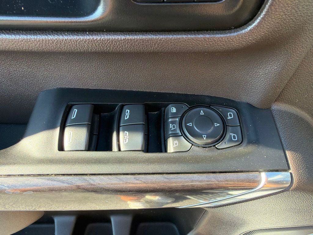 Used 2022 Chevrolet Silverado 2500 LTZ w/ LTZ Texas Edition AWD/4WD image 29
