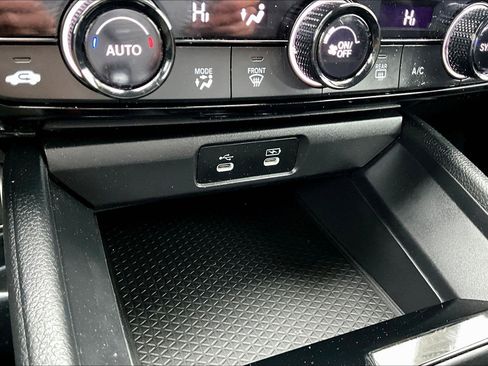 Used 2023 Honda Accord Sport image 31