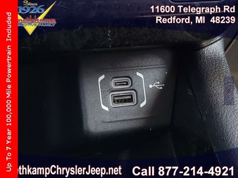 Certified 2022 Jeep Compass Limited image 22