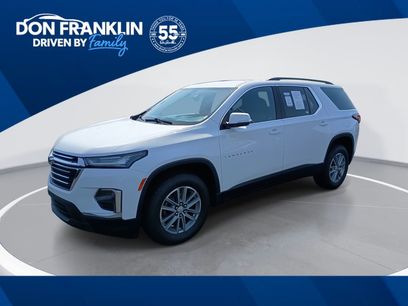 Used 2023 Chevrolet Traverse LT