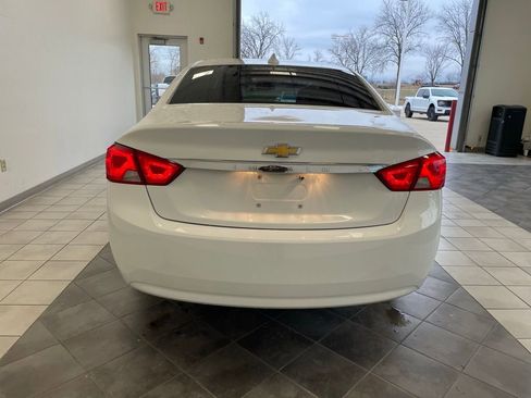 Used 2017 Chevrolet Impala LT image 6