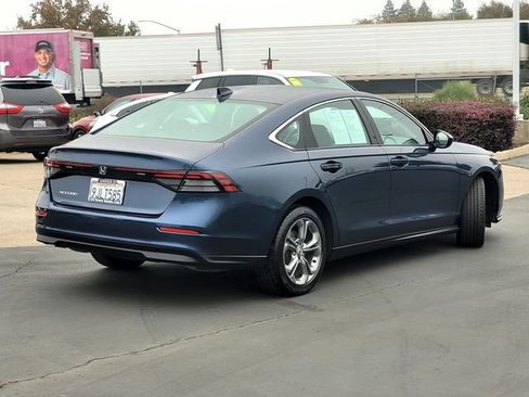 Used 2024 Honda Accord EX image 4