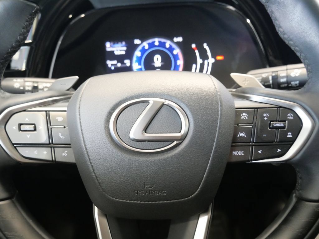 Used 2023 Lexus RX 350 Premium w/ Accessory Package AWD/4WD image 17