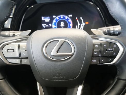 Used 2023 Lexus RX 350 Premium w/ Accessory Package AWD/4WD image 17