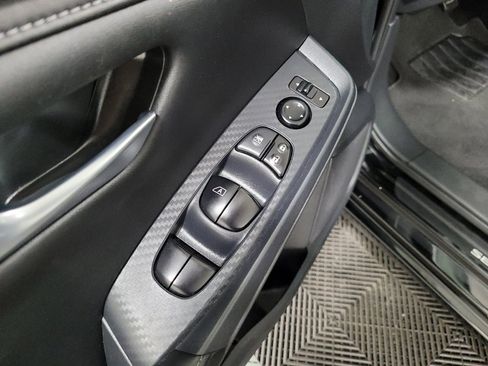 Used 2025 Nissan Sentra SV FWD image 27