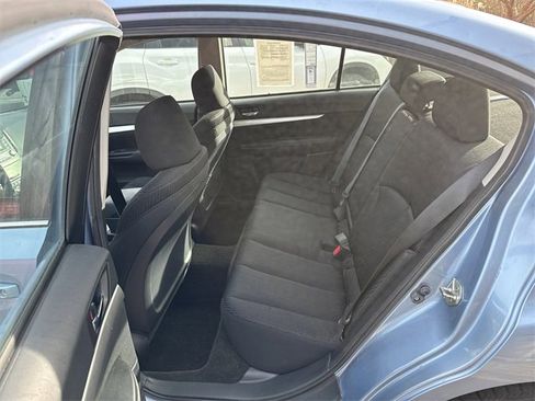 Used 2012 Subaru Legacy 2.5i Premium w/ All-Weather Pkg image 16