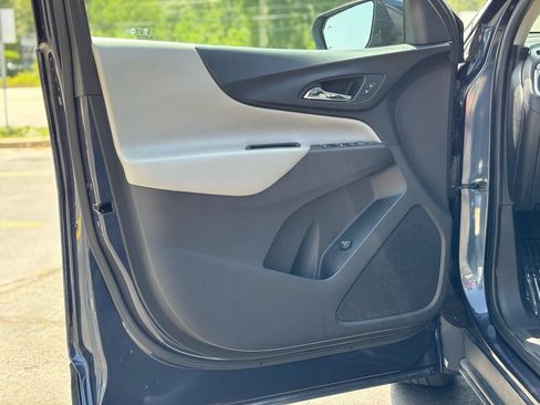 Used 2018 Chevrolet Equinox LT w/ Sun & Infotainment Package FWD image 14