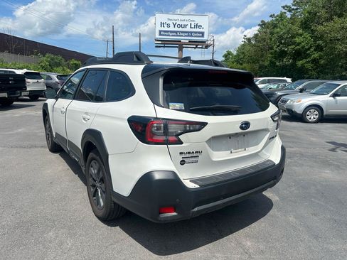 Used 2024 Subaru Outback Onyx Edition AWD/4WD image 7