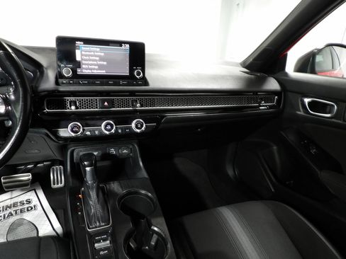 Used 2022 Honda Civic Sport image 12