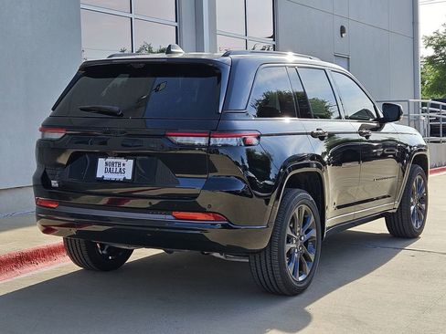 New 2026 Jeep Grand Cherokee Limited AWD/4WD image 3
