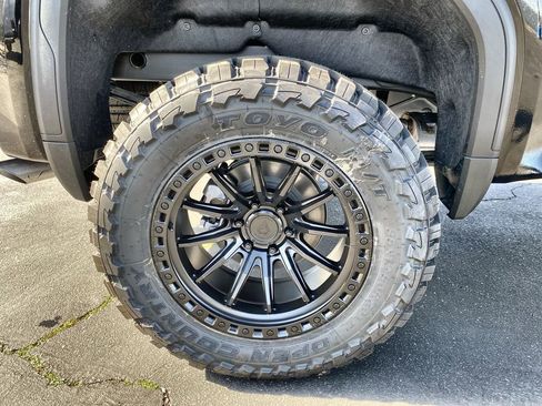 New 2026 GMC Sierra 1500 SLE w/ Preferred Package image 43