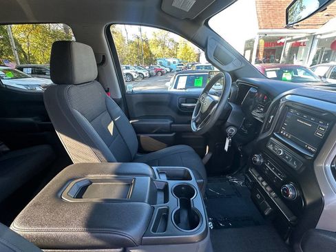 Used 2019 Chevrolet Silverado 1500 Custom Trail Boss w/ Custom Convenience Package image 13