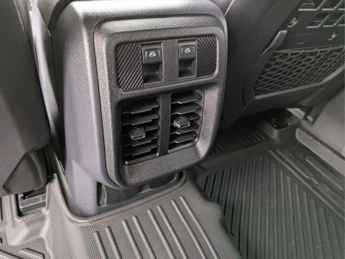 Used 2025 Ford Bronco Badlands image 30