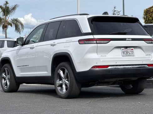 Used 2022 Jeep Grand Cherokee Limited image 7