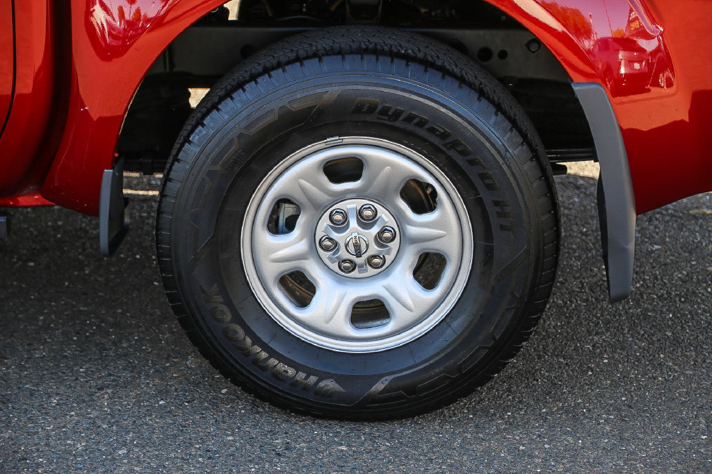 Used 2021 Nissan Frontier S RWD image 9