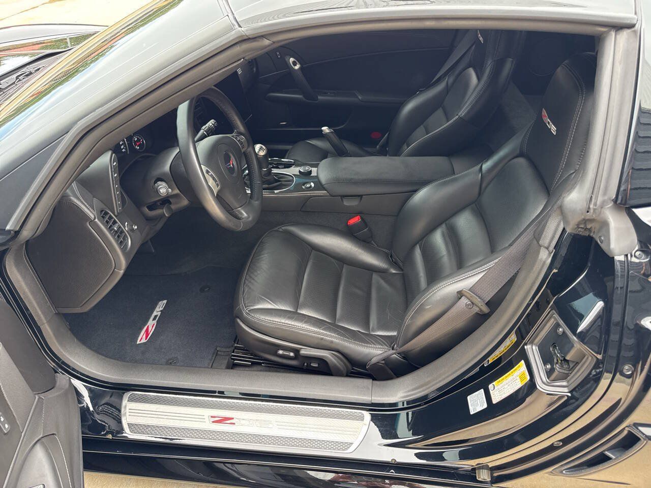 Used 2011 Chevrolet Corvette Z06 RWD image 31