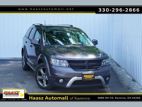Used 2018 Dodge Journey Crossroad AWD/4WD image 1