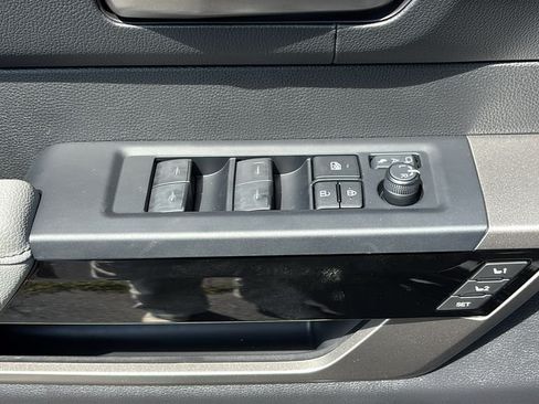 New 2026 Toyota Tundra Limited AWD/4WD image 12