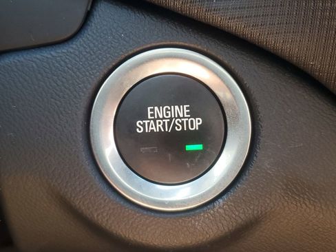 Used 2023 Chevrolet Equinox RS image 27