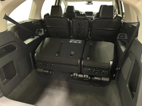 New 2026 Honda Odyssey Touring image 23