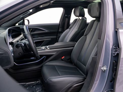 Certified 2025 Cadillac Lyriq Luxury w/ LPO, Floor Liner Package AWD/4WD image 19