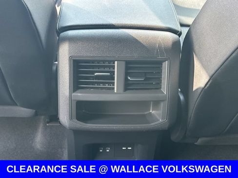 Certified 2022 Volkswagen Atlas Cross Sport SE AWD/4WD image 15