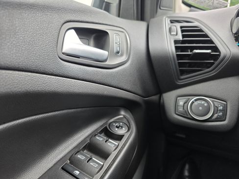 Used 2019 Ford Escape SE AWD/4WD image 15